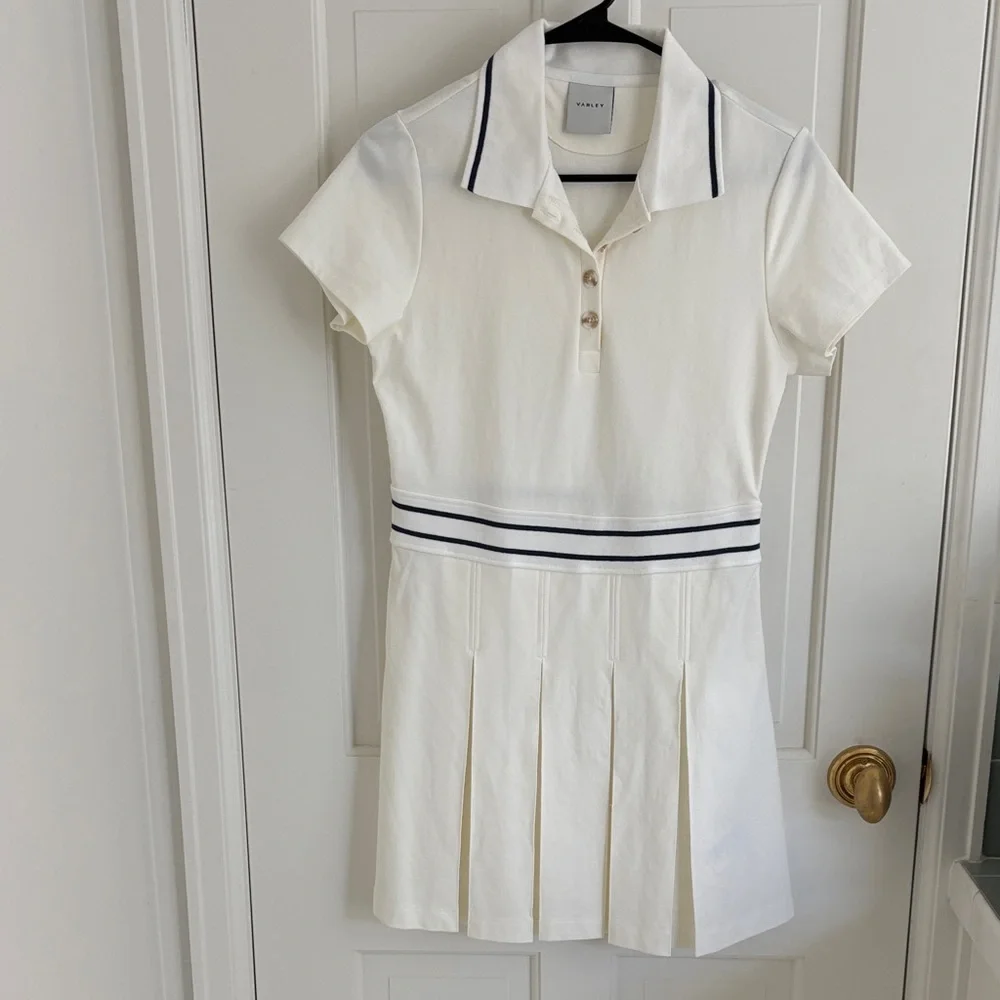 Varley White Dress with Black Accents - Picture 1 of 1